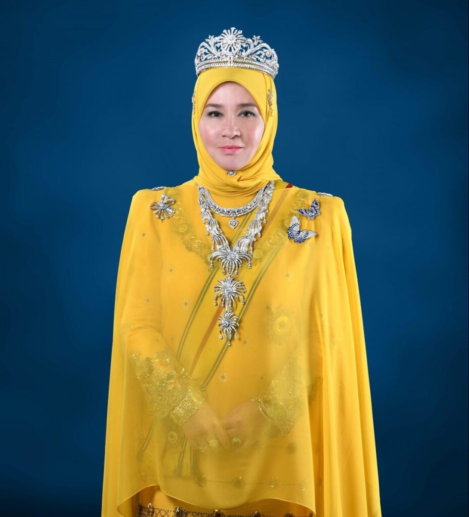 Potret Tunku Hajah Azizah Aminah Maimunah Iskandariah Binti Almarhum Al-Mutawakkil Alallah Sultan Iskandar Al-Haj